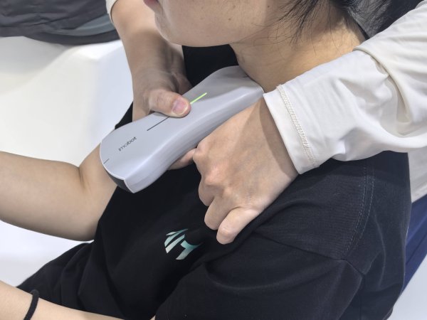 炒股配资网站有 “链”式赋能守护全民健康——在链博会触摸大健康产业创新脉搏